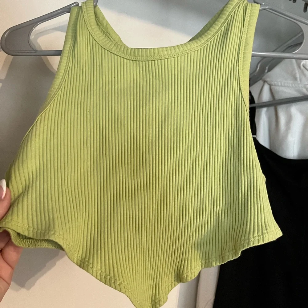 shein top bundle:) - Picture 3 of 6